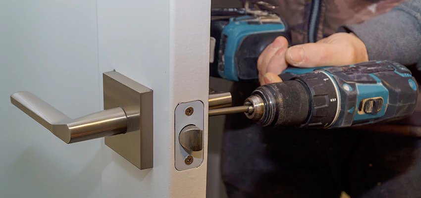 Broken Door Handle Lock Repair in Los Banos, California